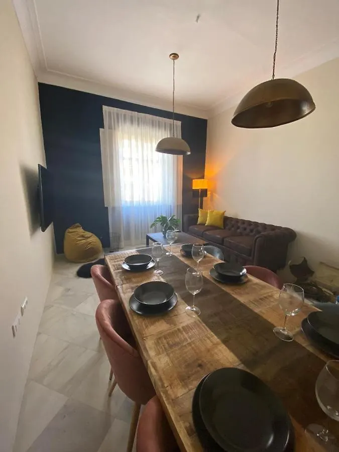 סביליה Apartamentos Paseo Colon דירה